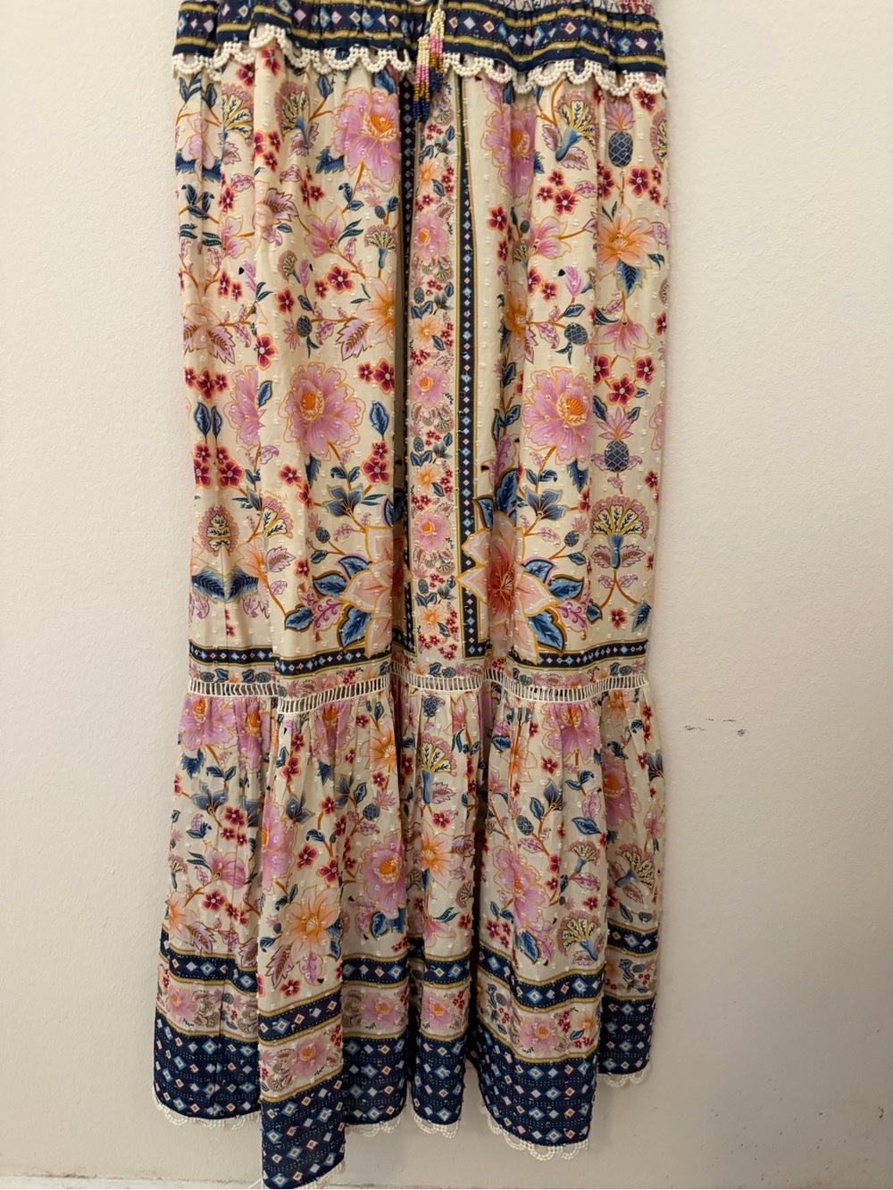 FARM Rio Superbloom Tapestry Maxi Dress Size Medium Feminine Resortwear Summer - Picture 3 of 11